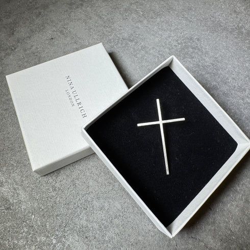 Nina Ullrich Cross Earring Matte - Single